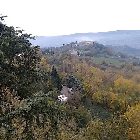 Angela's House On The Ancient Walls Antiche Mura アパート トーディ